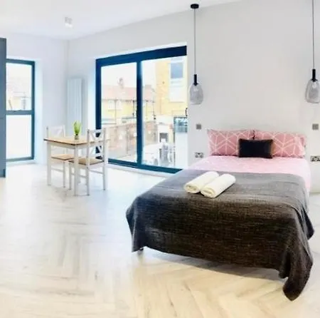 Best Location In London 20 Mins To Piccadilly Circus Exterior photo