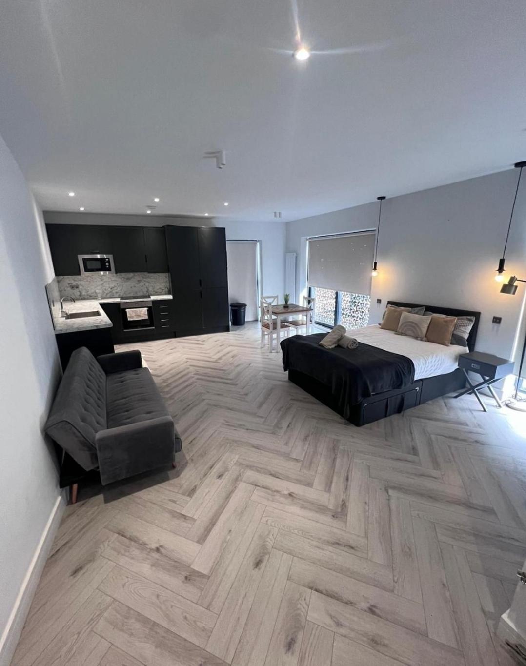 Location In 20 Mins To Piccadilly Circus Apartment