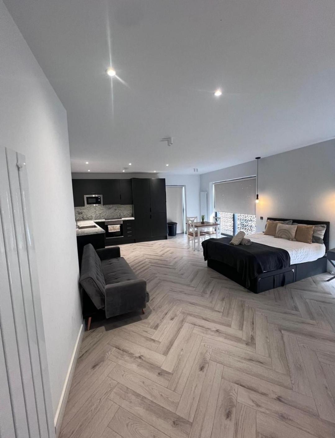 Location In 20 Mins To Piccadilly Circus Apartment *