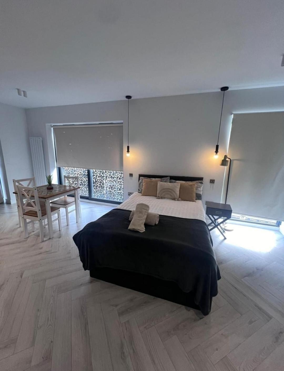 Location In 20 Mins To Piccadilly Circus Apartment London